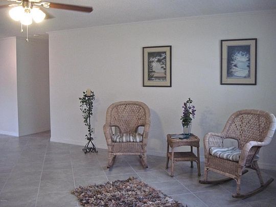 4th image of 2025 Cypress Lake Dr