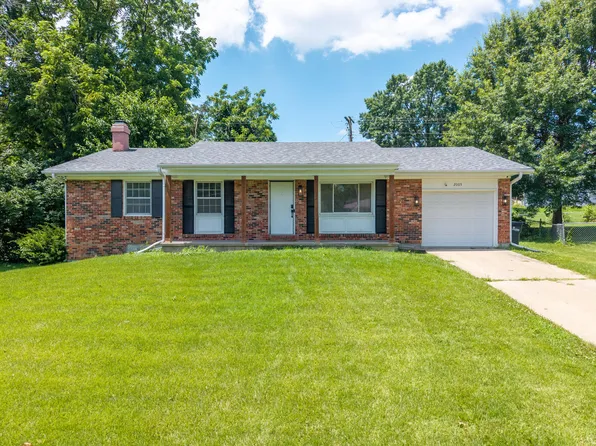 2005 Garden Dr, Columbia, MO 65202