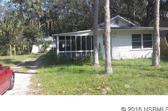 3rd image of 925 S Myrtle Ave
