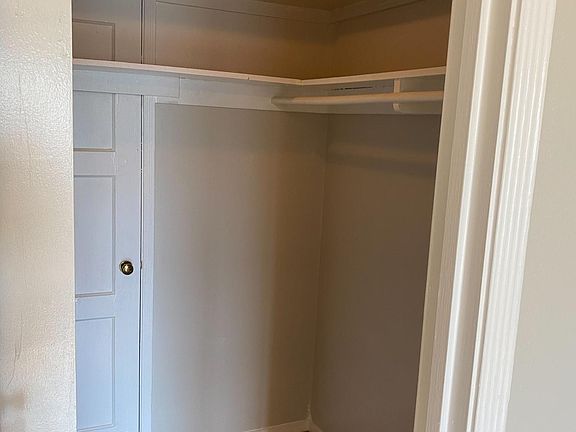 4th image of 1418 17th Ave #1418
