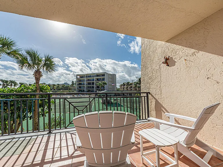 3939 Ocean Dr #201B — Photo 8