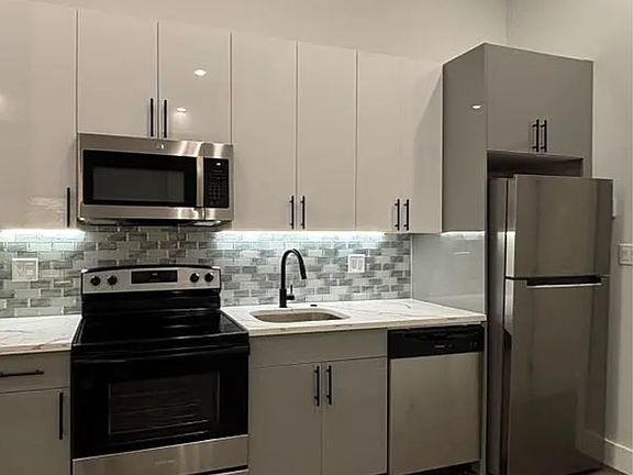 3rd image of 675 N 41st St #5