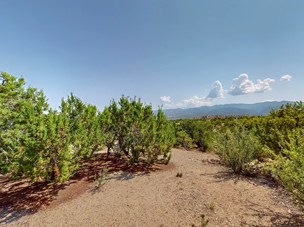 109 Valle Sereno, Santa Fe, NM 87506