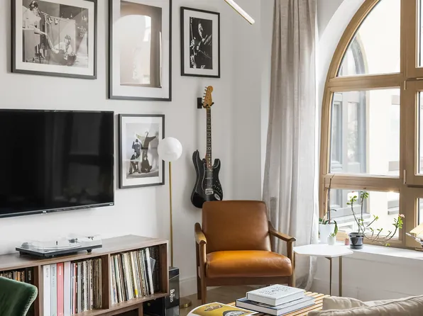 229 9th Street image 3 of 11