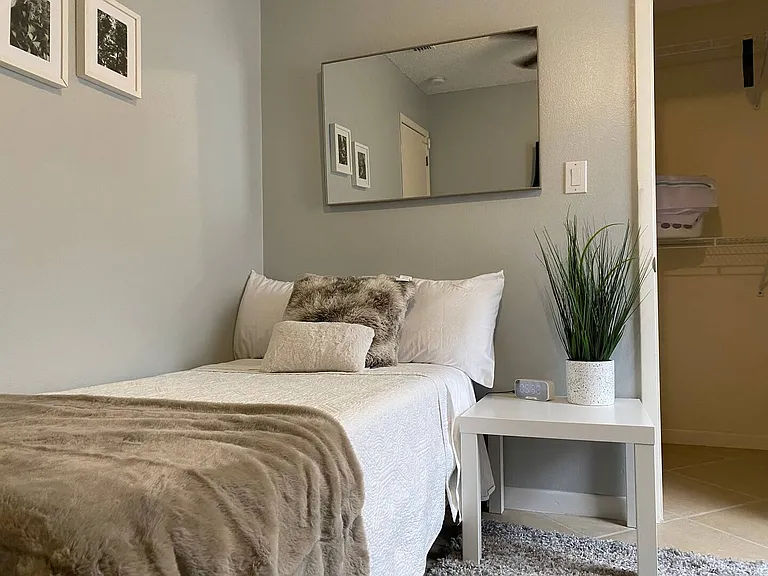 Lakeview Village Dr — Photo 3