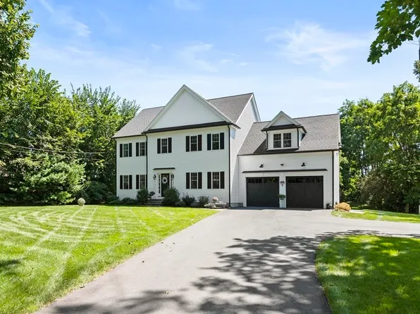 260 Village St, Millis, MA 02054