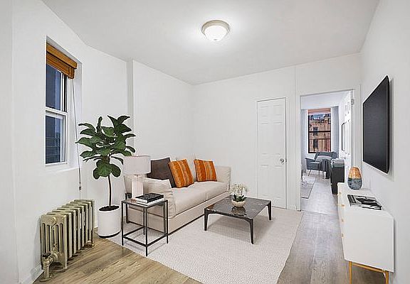 2nd image of 347 E 65th St #2R