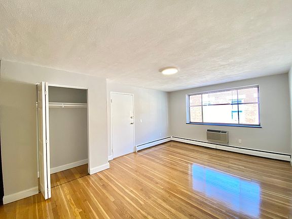 3rd image of 230A Babcock St #4D