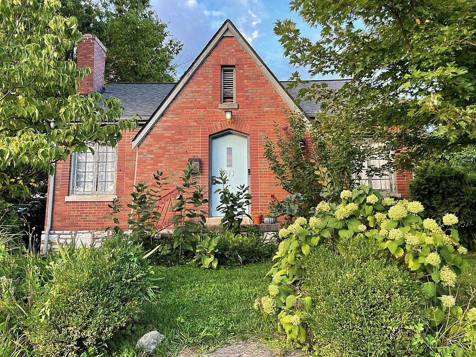 1st image of 123 Burnett Ave