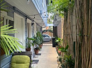 3705 Flora, Houston, TX 77006