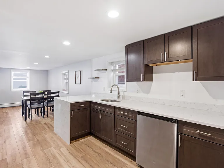 38 Woodcliff Ave — Photo 27