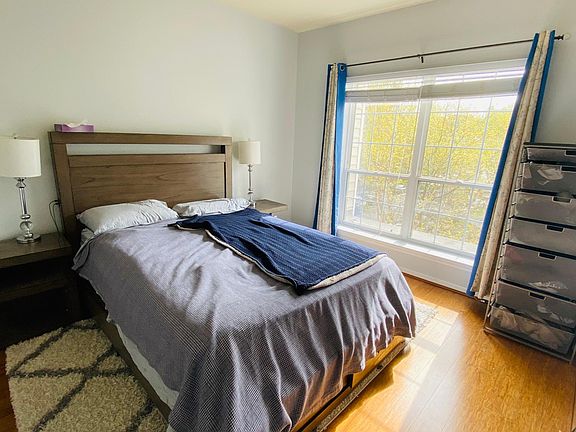 5th image of 4550 Strutfield Ln APT 2120