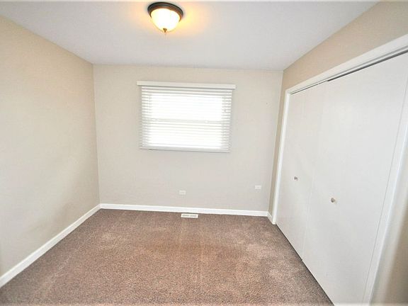 5th image of 8912 167th Pl