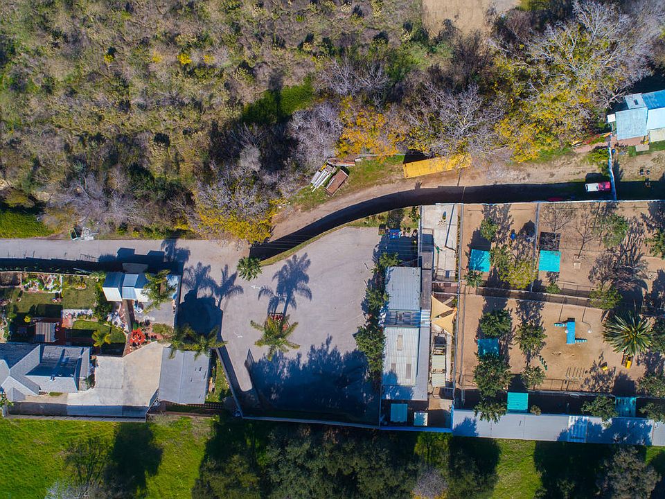 1st image of 4692 N Ventura Ave