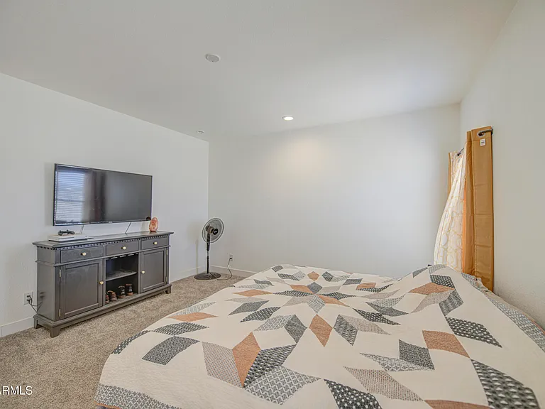 4057 N Solar St — Photo 27