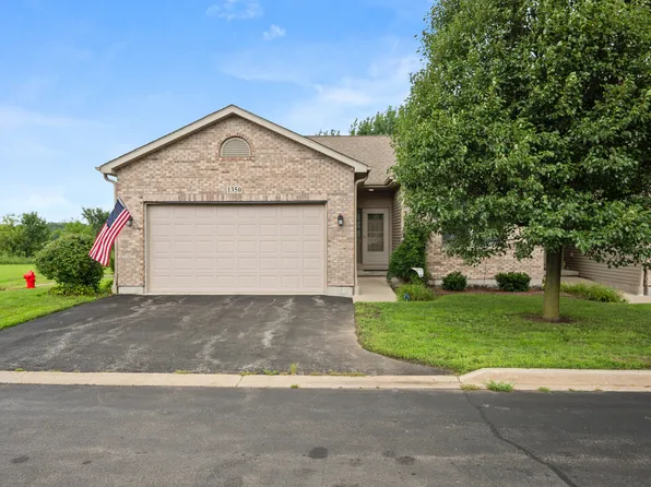 1350 Ridge Dr, Sycamore, IL 60178