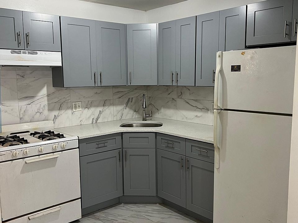 1st image of 9758 108th St #2