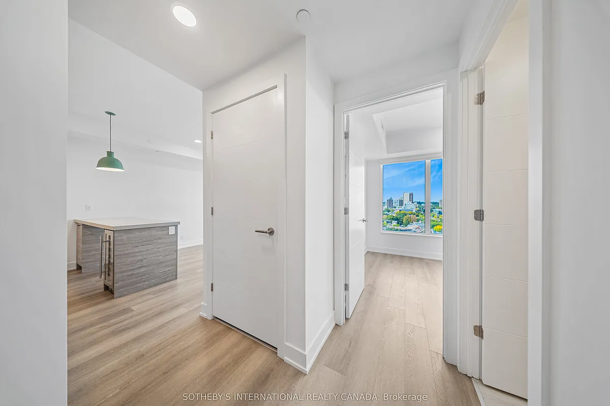 Building Photo - 484 Spadina Ave #505