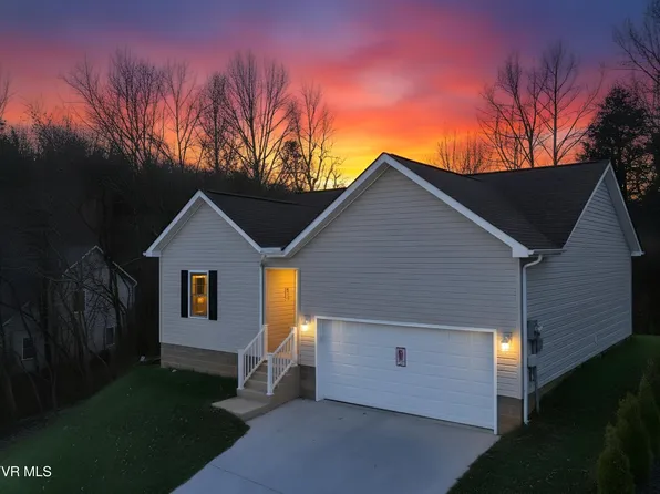 170 Brighton Pl, Bristol, TN 37620