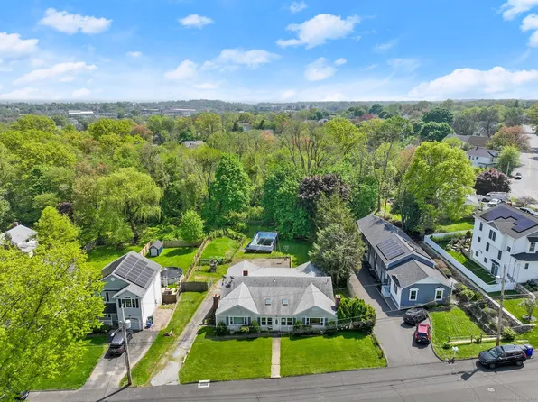 45 Sterling Street, Fairfield, CT 06825