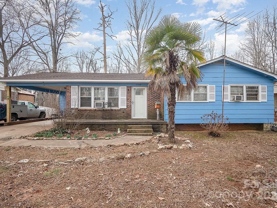 1st image of 1300 Northwoods Dr