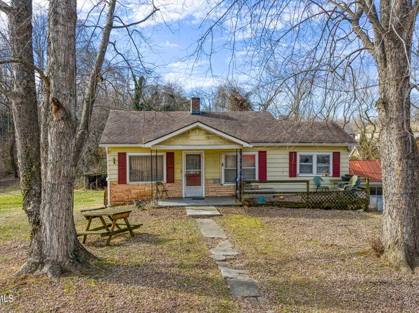 1605 Lynnwood Dr, Johnson City, TN 37601