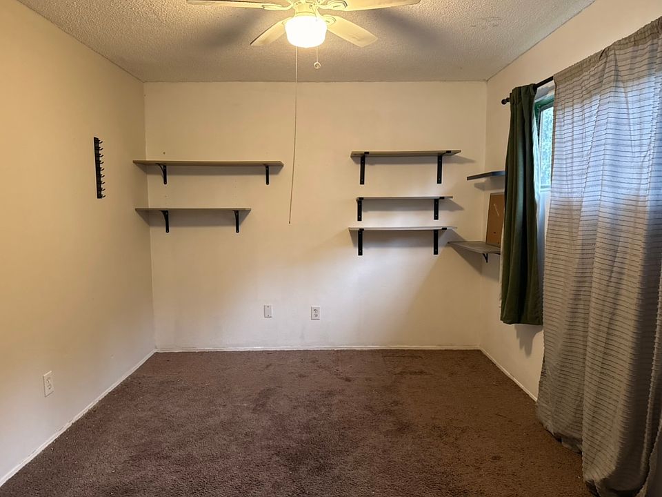 2nd image of 7 Squaw Peak Ln