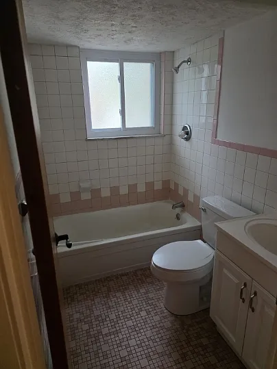 111 Koehler Ave #2 — Photo 4