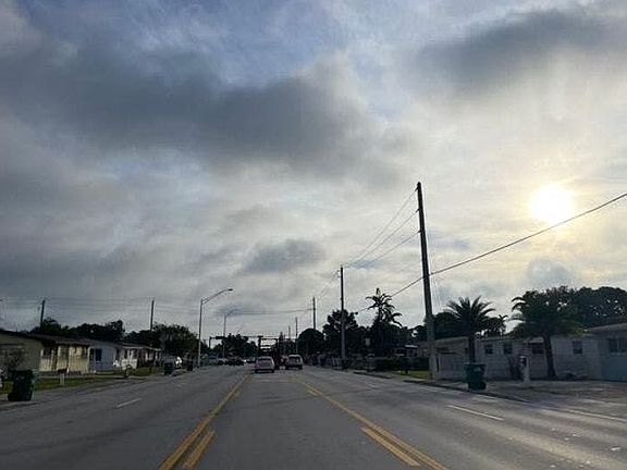 5th image of 3231 NW 151st St