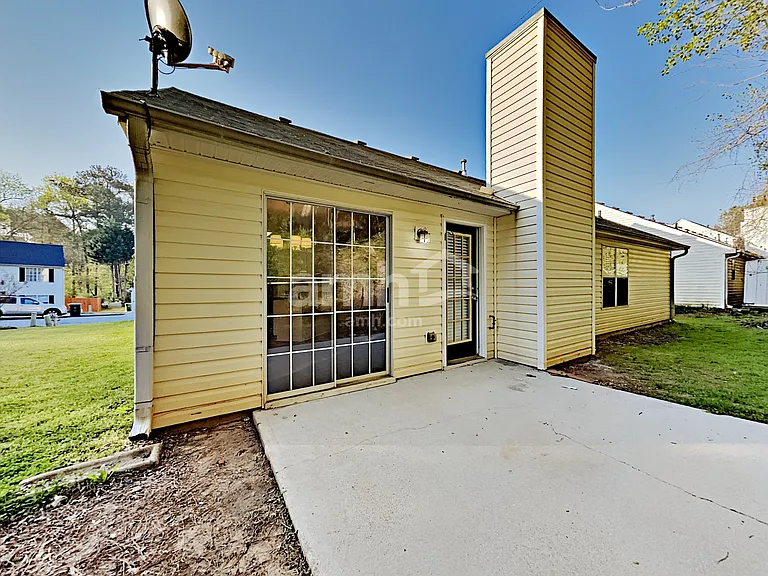 6465 Chestnut Bend Dr — Photo 21