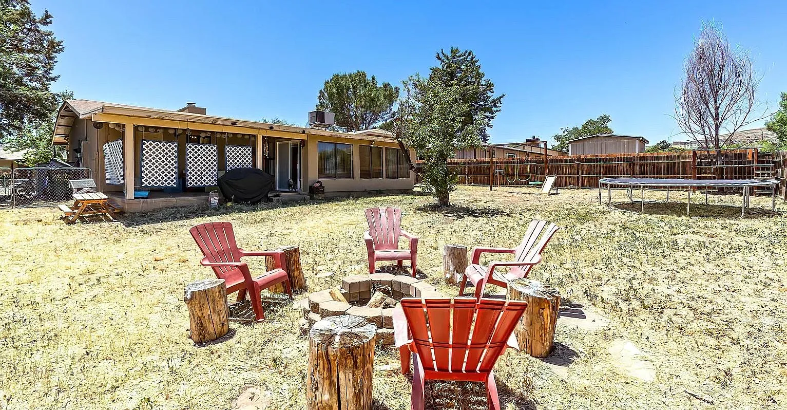 3 bed, 1416 sqft, $2,100 — Photo 4