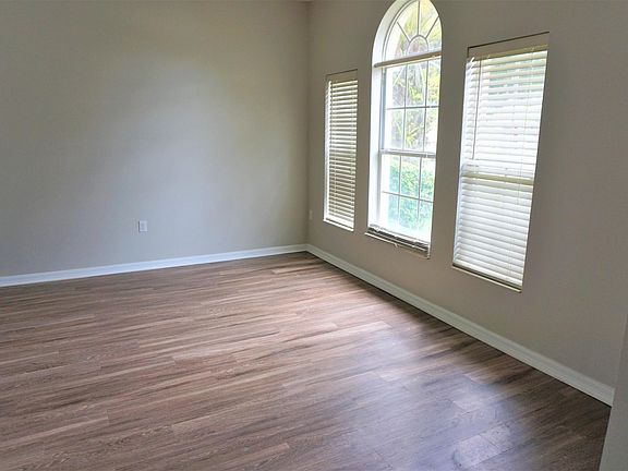 3rd image of 13151 Social Ln