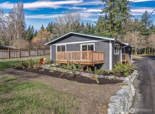11828 SW Cove Rd, Vashon, WA 98070