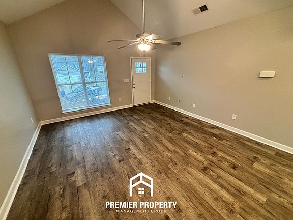 4th image of 225 Willow Ridge Ln