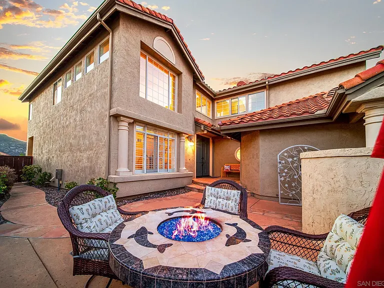 18106 Chieftain Ct — Photo 5