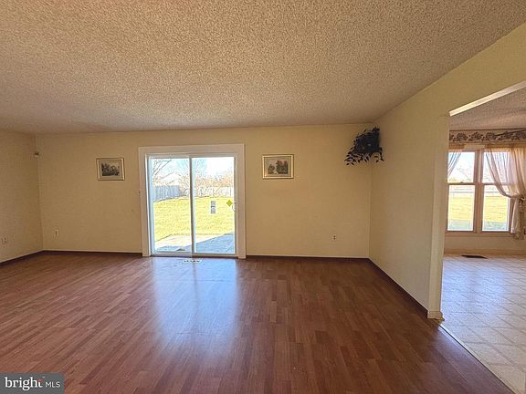 5th image of 2530 Klockner Rd
