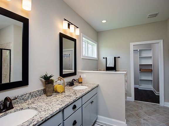 Owner's Bathroom