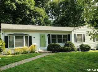 213 Robin Lane, Cheshire, CT 06410