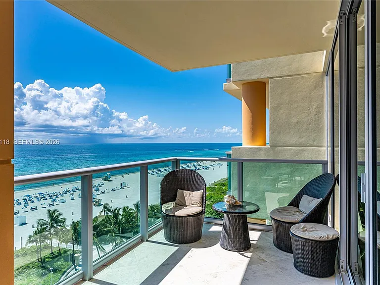 1455 Ocean Dr #1106 — Photo 2