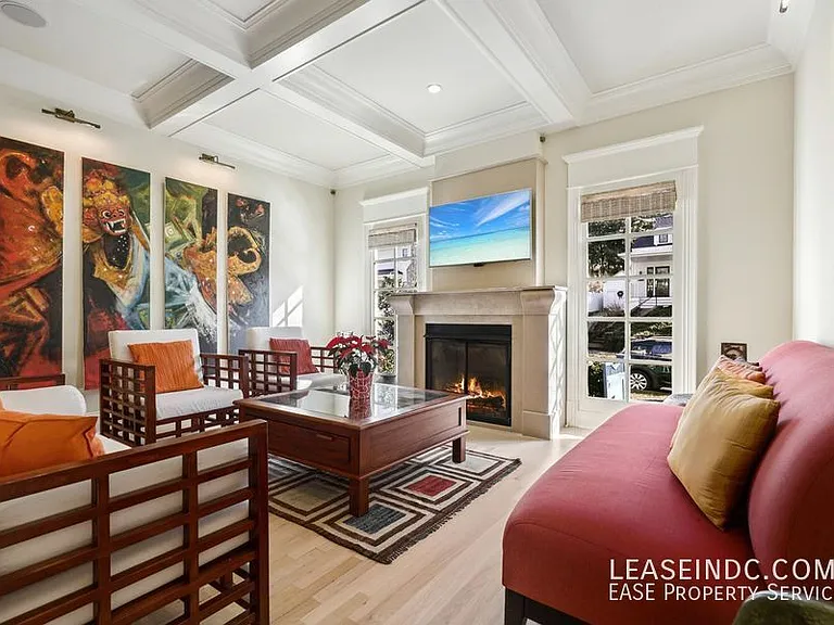 4927 Eskridge Ter NW — Photo 6