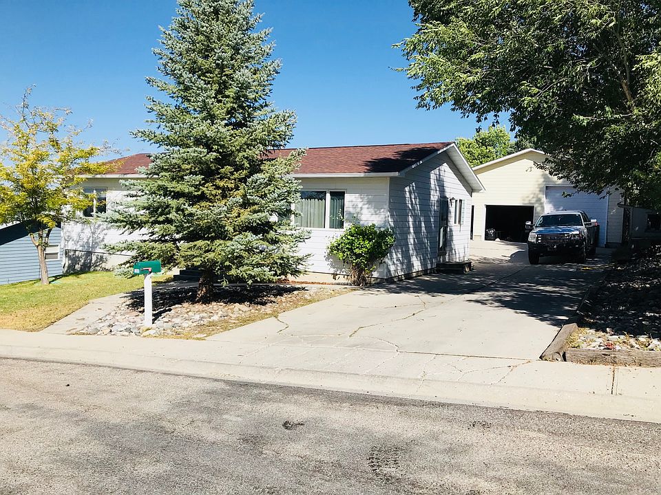 1st image of 798 Vance Dr