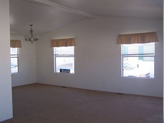 Living Room/Dining Room