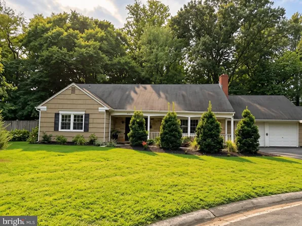 2701 Lyn Pl, Bowie, MD 20715