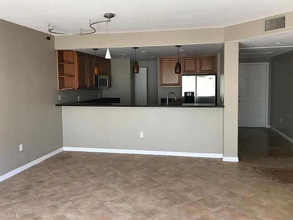 2nd image of 1501 India St Unit 517
