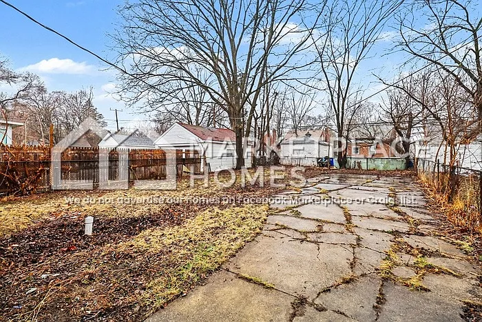 11235 Roxbury St — Photo 22