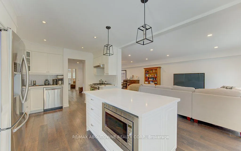2 bed, $4,750 — Photo 2