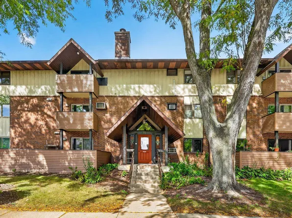 14 Maple Wood Ln APT 23, Madison, WI 53704