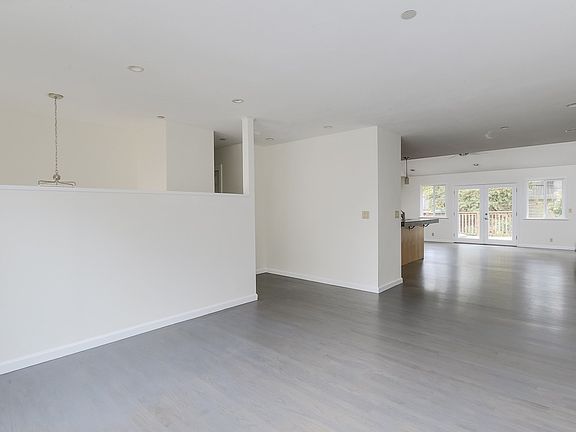 5th image of 1021 Granada Dr
