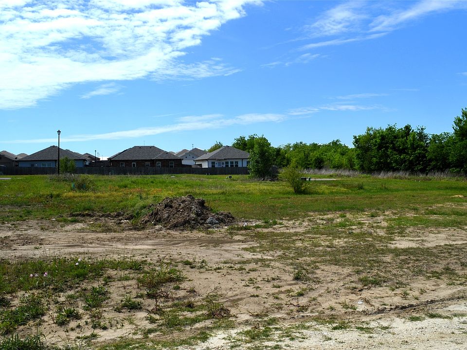 2nd image of 313 Paschall Blvd