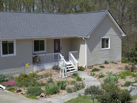 2nd image of 201 Glenwood Dr